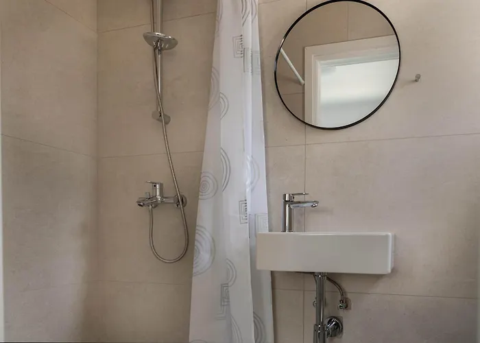 Phaedrus Living Olga * بافوس