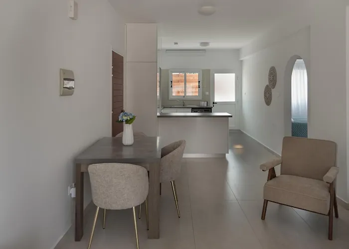 Phaedrus Living Olga بافوس