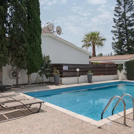 Phaedrus Living Olga *